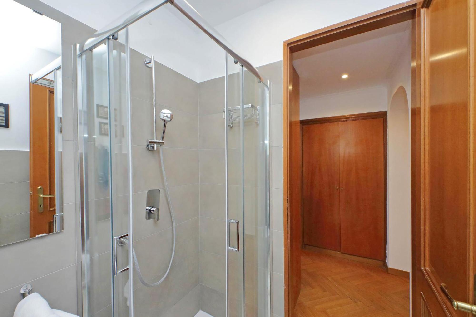 Apartamento Ych-comfortable 2 Bedrooms Flat Near Colosseum